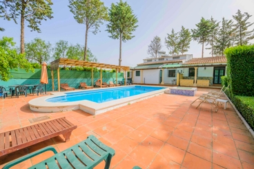 Casa de vacaciones con amplia veranda acristalada a 12 km de Antequera