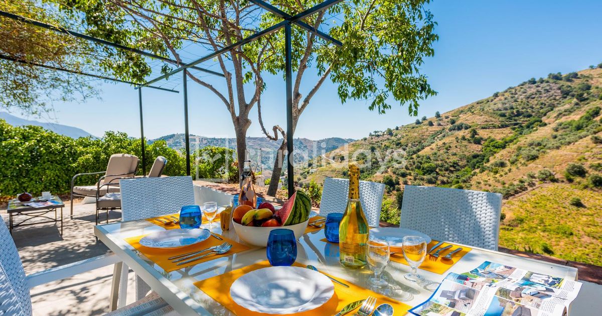 Cómpeta Rural - Cortijo Jurcos Torrox by Ruralidays