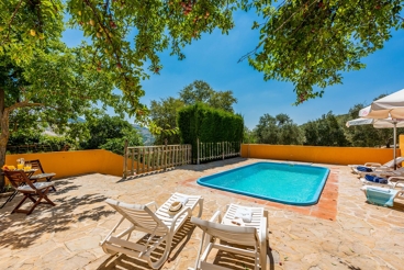 Maison de vacances colorée pour groupes dans la Sierra du Sud de Seville