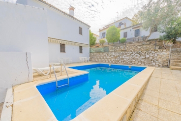 3-bedroom holiday villa in the white town of El Bosque