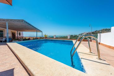 Casa rural Nerja Costa del Sol Andalucía para 9 personas