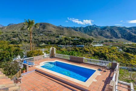 Finca Nerja, Malaga