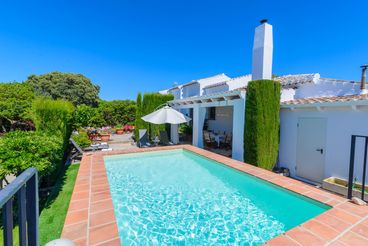 Villa con vistas panorámicas cerca de Málaga bien comunicada