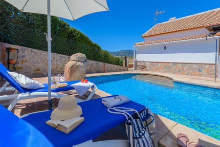 Holiday Home Alozaina, Malaga