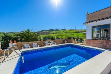 Picturesque villa with impressive views, close to the Caminito del Rey