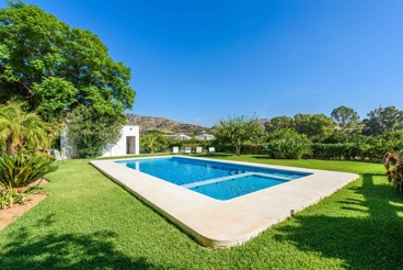 Maison de vacances avec grande piscine et un fabuleux jardin privé