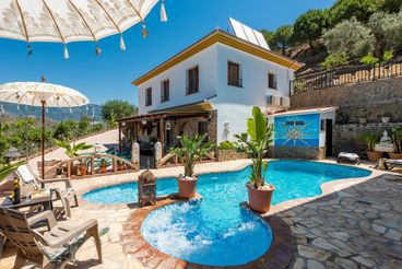 Splendid family-friendly holiday villa in Malaga province