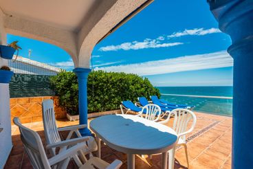 Casa semi-adosada para 6 personas frente al mar en Fuengirola