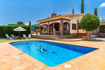 Homey villa with fenced garden in Granada province