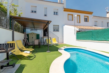 Jolie maison de vacances avec patio fermé près de Ronda