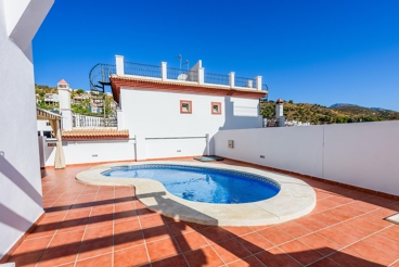 Casa de vacaciones para 6 personas con patio vallado en Tolox