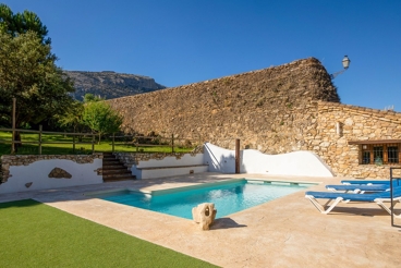 Rustikales Ferienhaus mit privatem Pool in Villanueva del Trabuco