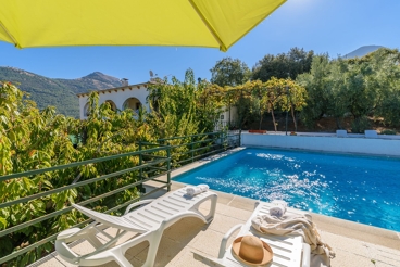 Vakantiehuis met veranda en panoramische uitzichten over de Sierra de Mágina