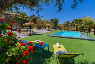 Magnifique maison de vacances à Torrox avec vue sur le village et la montagne