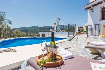 Casa rural Malaga Costa del Sol Andalucía para 10 personas
