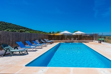 Casa rural con piscina vallada en la Sierra de Cádiz