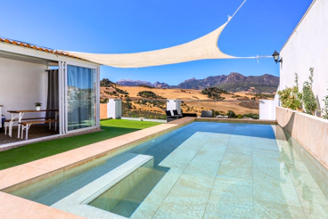 Ferienhaus mit herrlicher Terrasse und Blick auf die Berge - für 14 Personen