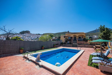 Villa avec piscine et jardin à Ardales