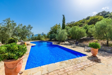 Elegant vakantiehuis met leuk zwembad en tuin - ideaal voor stellen