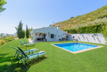 Quiet villa, ideal for nature lovers with amazing views