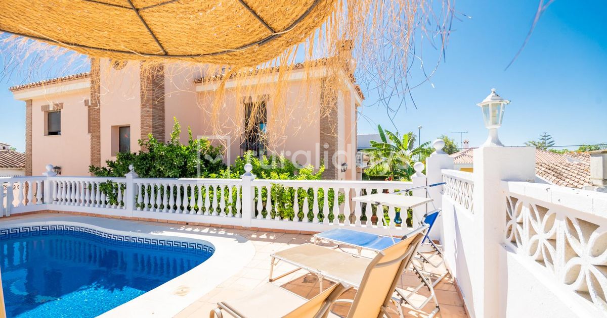 Palacio Valdés Málaga Churriana by Ruralidays