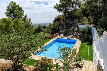Holiday home with rustic decor and sea views - 5 km from Frigiliana