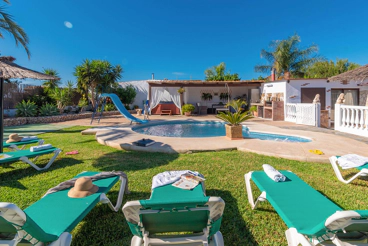 Ferienhaus mit Außenjacuzzi am Stadtrand von Nerja