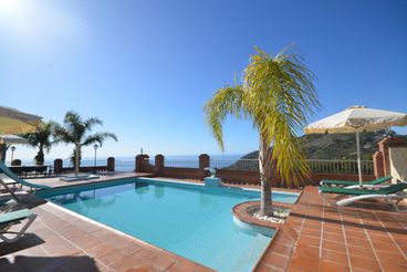 Casa rural Nerja Costa del Sol Andalucía para 6 personas