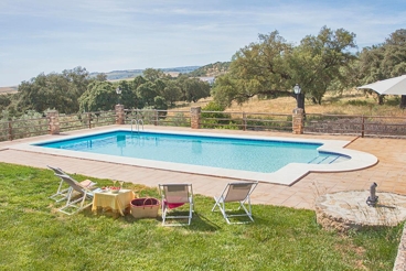 Holiday Home with barbecue and swimming pool in Alcalá del Valle