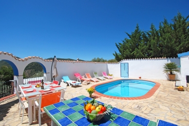 Holiday Home  with swimming pool and garden in Comares