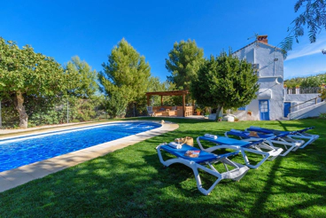 Gemütliches Ferienhaus mit Chill-out-Bereich in Setenil de las Bodegas