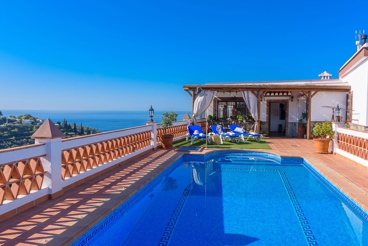 Villa avec vues sur mer à moins de 2km de la plage