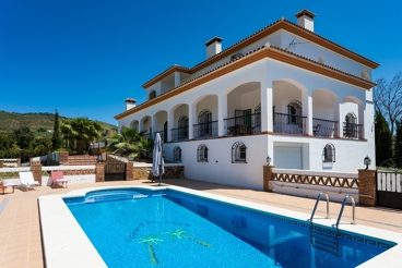 Vakantiehuis met Wifi en zwembad in Casarabonela