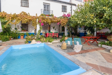 Holiday home in the town of Moclinejo - sleeps 8