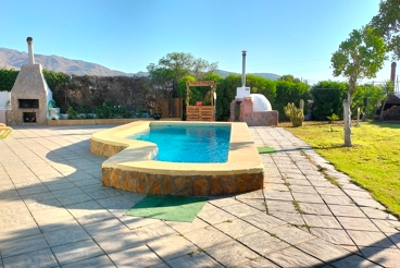 Vakantiehuis met barbecue en zwembad in Níjar