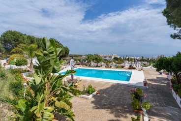 Ferienhaus In Strandnähe mit Swimming Pool und Garten in Mijas