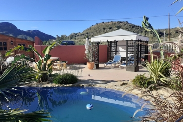 Ferienhaus mit Swimming Pool und Garten in Turre