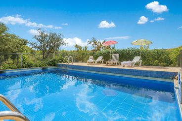 Ferienhaus mit Schwimmbad in der Sierra de Aracena.