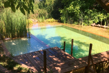 Casa rural con chimenea y piscina natural en la Sierra de Huelva