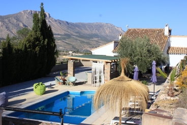 Vakantiehuis met privé zwembad en open haard in Vélez Rubio
