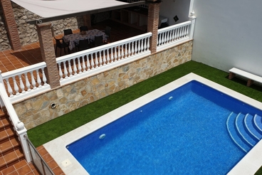 Casa Rural con piscina y jardín en Huétor Santillán