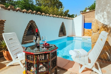 Maison de vacances avec piscine à Hinojares