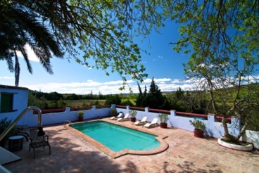 Holiday Home with fireplace and swimming pool in Jimena de la Frontera