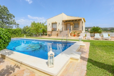 Villa avec barbecue et jacuzzi à La Puebla de Los Infantes