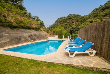 Holiday Home with Wifi and swimming pool in Jimera de Libar