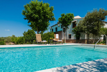 Finca mit Swimming Pool und Wlan in Marmolejo