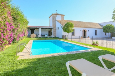 Casa Rural con jardín y barbacoa en Écija