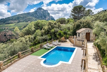 Ferienhaus mit Grill und Swimming Pool in El Gastor