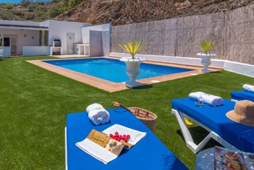 Ferienhaus mit Pool und Grill in Axarquía