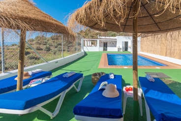 Ferienhaus mit Pool und Grill in Axarquía